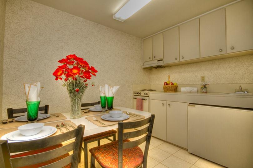 Tropicana Inn & Suites Анахайм Екстериор снимка